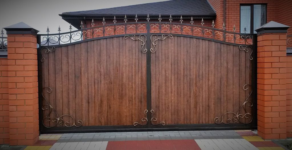 Купить простые ворота для дома: советы по выбору, установке и уходу в Энгельс от 33543 руб | 64gate
